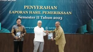 Pj Bupati Pati Terima LHP Semester II Tahun 2023