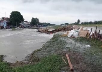 Banjir Demak di wilayah Kecamatan Karanganyar belum surut