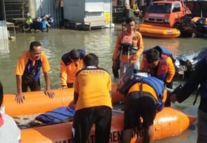 Banjir Kudus – Demak, Pemkab Rembang Kirim Personil dan Kapal Karet