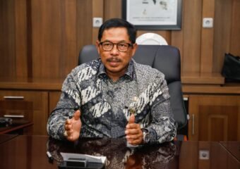 Pj Gubernur Jawa Tengah, Nana Sudjana, di Kantor Gubernur