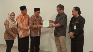 Kemenag Rembang Terima Alih Status Tanah KUA Pamotan