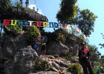 Bukit Pandang di Durensawit, Kayen