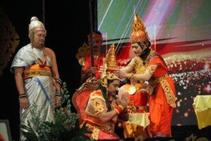 Pejabat Klaten Perankan Lakon Ketoprak Hadeging Klaten