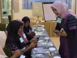Ibu-Ibu Pelaku UMKM Dibekali Partisipasi Ekonomi Digital