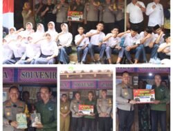 Kunjungi Perpustakaan RA Kartini, Polisi Beri Bantuan Untuk Perpustakaan