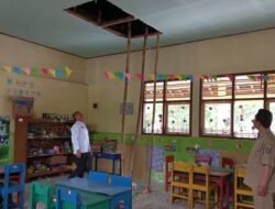 Kerusakan Atap Kelas SDN 4 Keling, Wakil Ketua DPRD Jepara Drs. H. Junarso Akan Perjuangkan Bantuan Untuk Sekolah