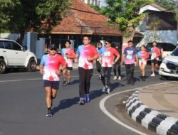Kapolres Jepara dan Masyarakat Ikut Lari Meriahkan Gelaran Ukir Run 2025